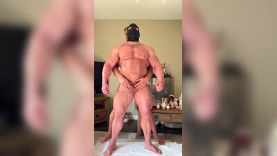 muscle hand job - Gay Porn