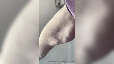 armzbro97 armzbro97 0385 - free gay porn